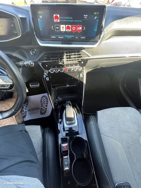 Peugeot e-208 GT Pack - 13