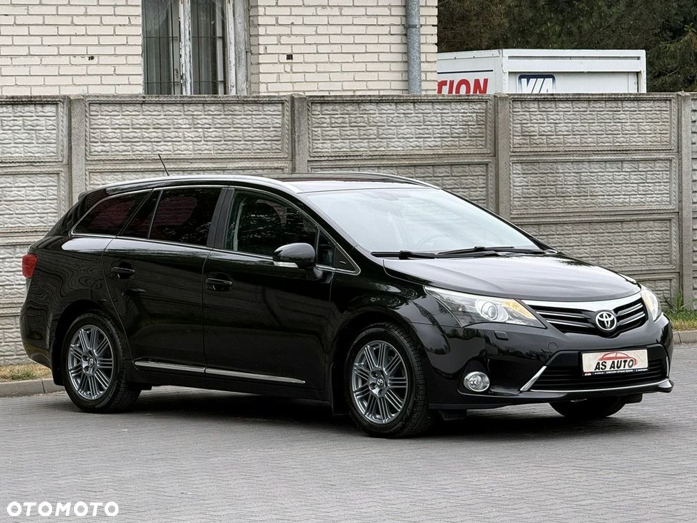 Toyota Avensis 1.8 Executive - 29