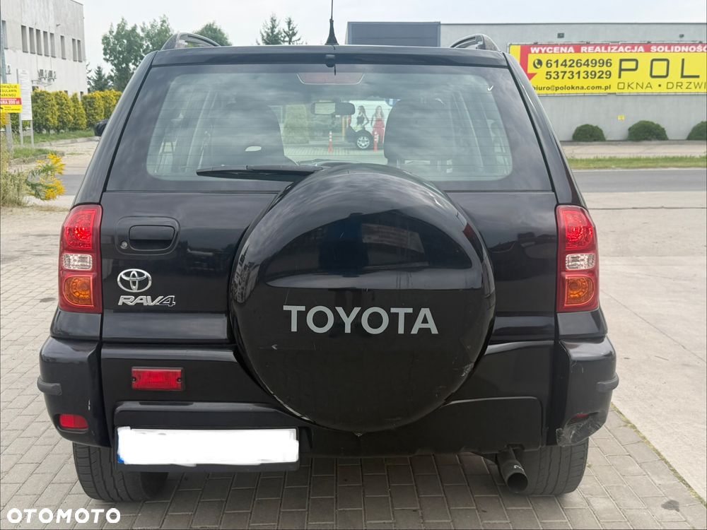 Toyota RAV4 D-4D 4x4 - 18