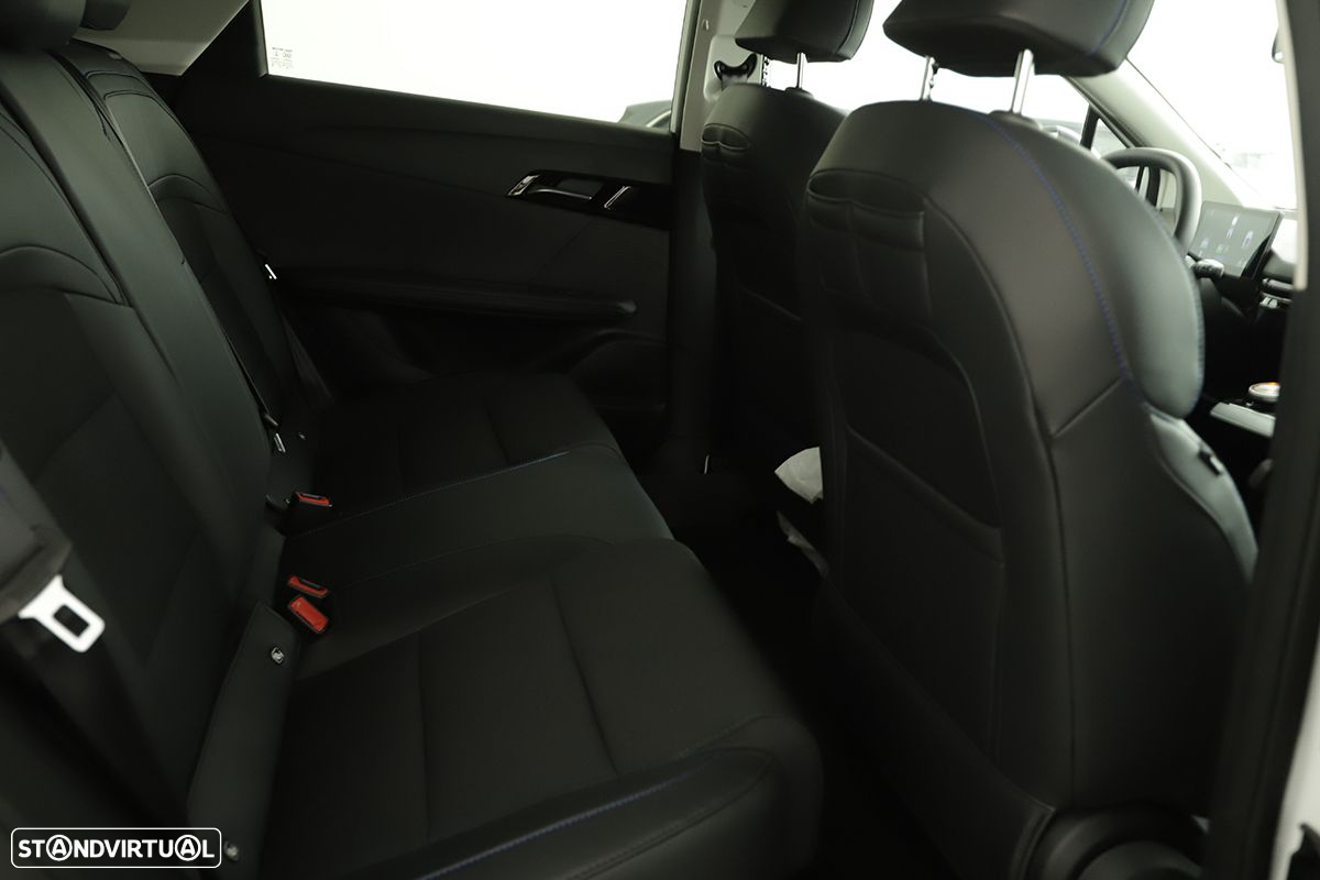 MG MG4 64 kWh Luxury - 22