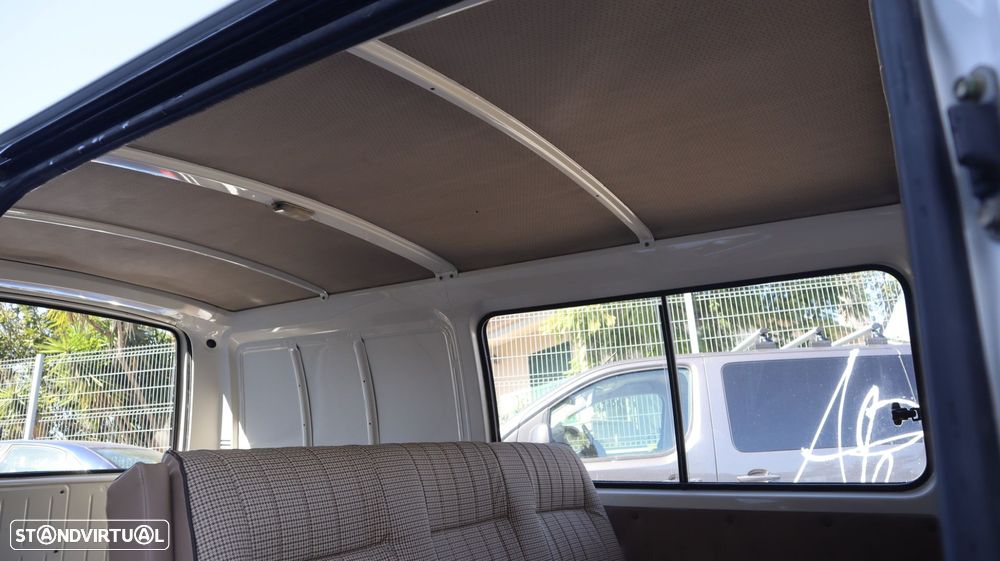 Toyota HiAce 2.4 D LH51L - 13