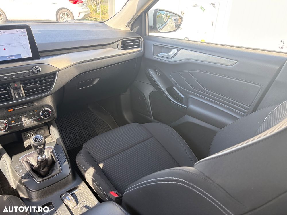Ford Focus 1.5 EcoBlue Titanium X - 29