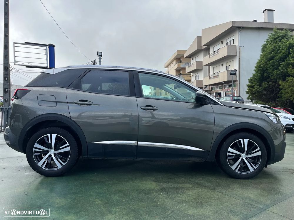 Peugeot 3008 1.2 PureTech Allure EAT6 - 8