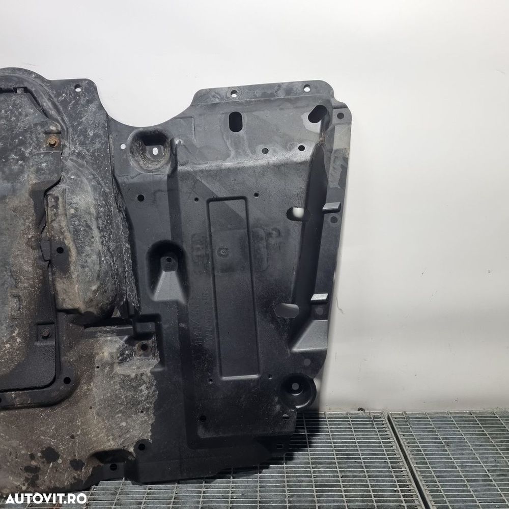 Scut motor Mitsubishi Outlander Facelift 2.2 Diesel 2009 - 2012 (1475) - 2