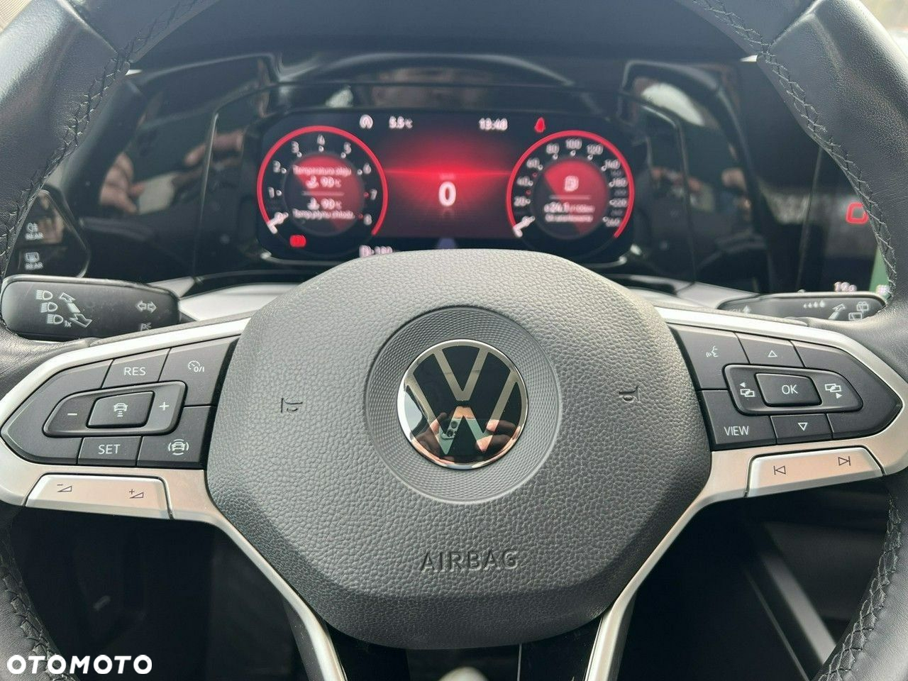 Volkswagen Golf VIII 1.0 TSI Life - 6