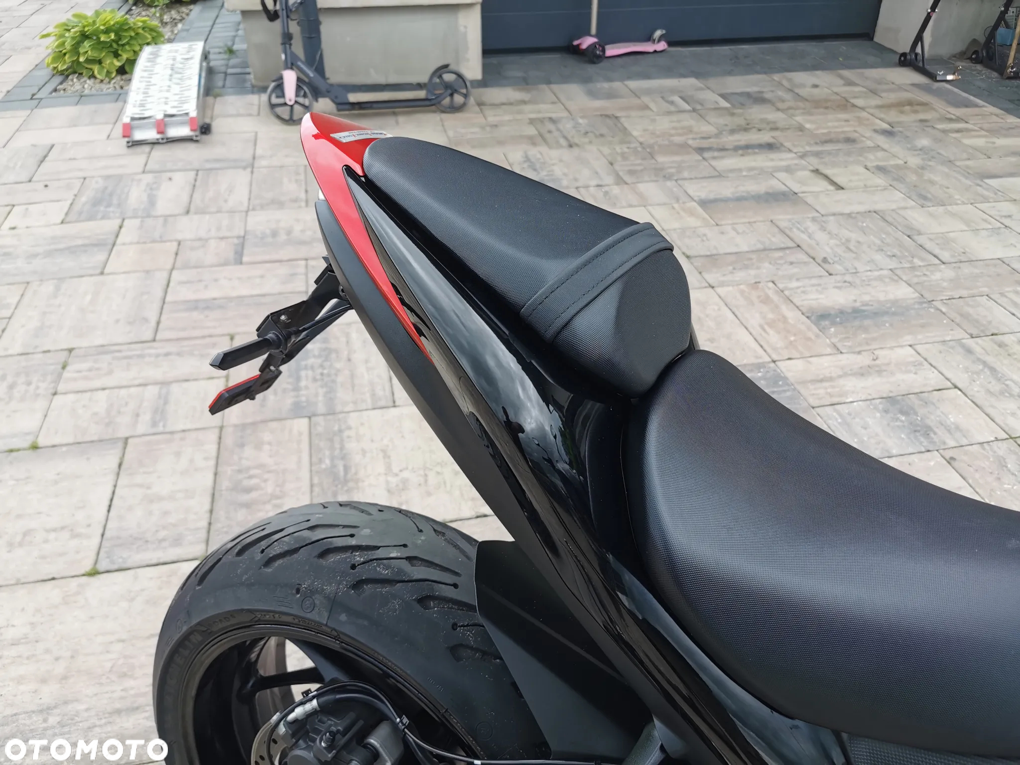 Suzuki GSX - 20