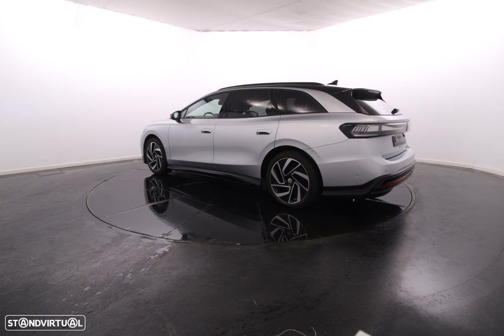 VW ID.7 Tourer 77 kWh Pro Urban - 4