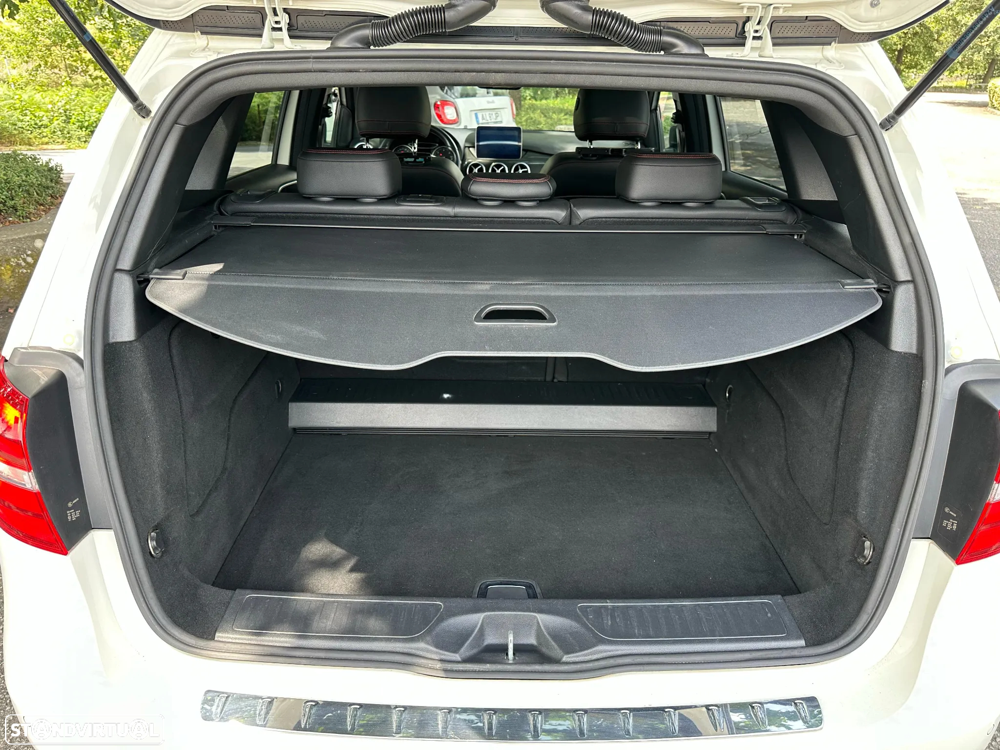 Mercedes-Benz B 200 d AMG Line Aut. - 31