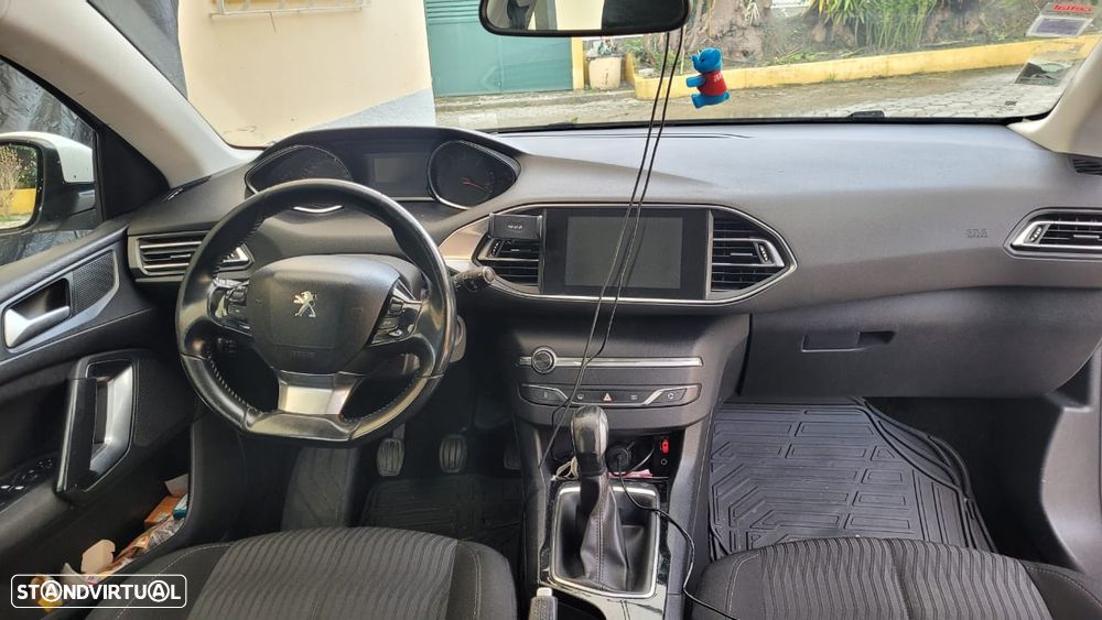 Peugeot 308 SW - 3