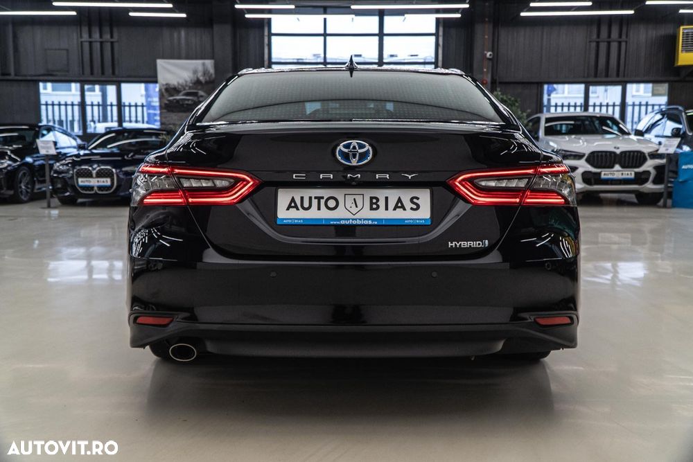 Toyota Camry 2.5 Exclusive - 27
