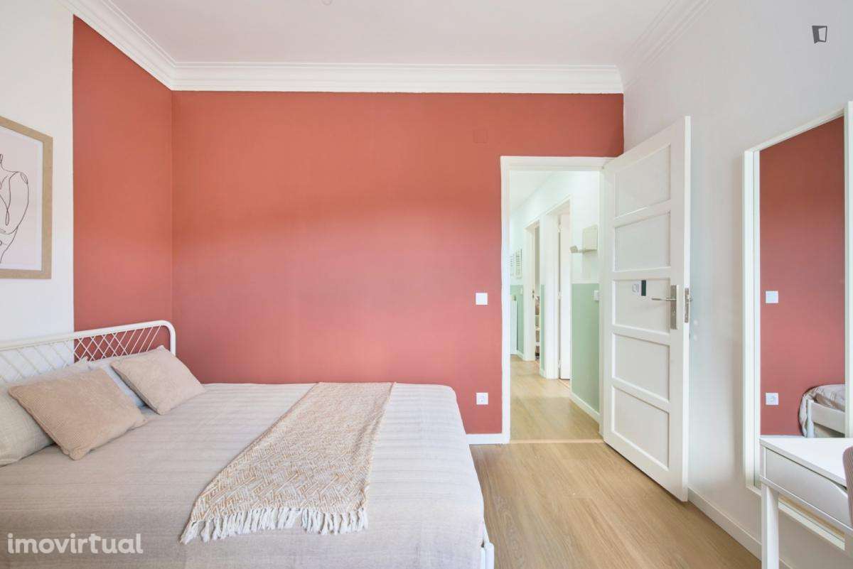 Quarto - localizado em Amadora Lisbon - Grande imagem: 5/25