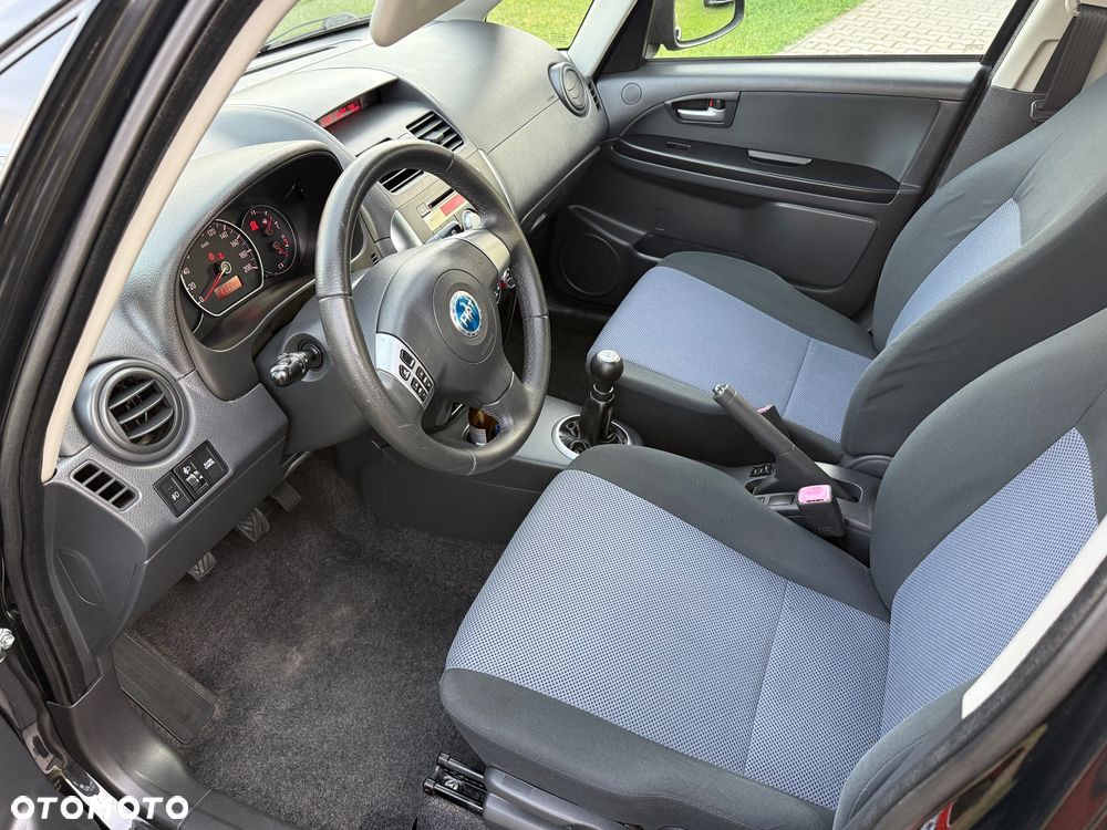 Fiat Sedici 1.6 16V 4x4 Luxury - 6