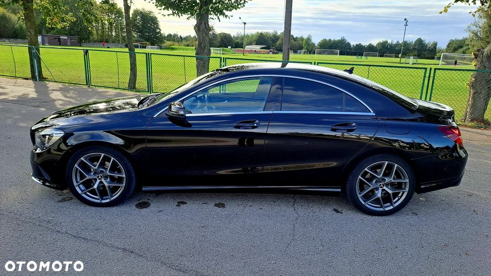 Mercedes-Benz CLA 180 7G-DCT AMG Line - 12