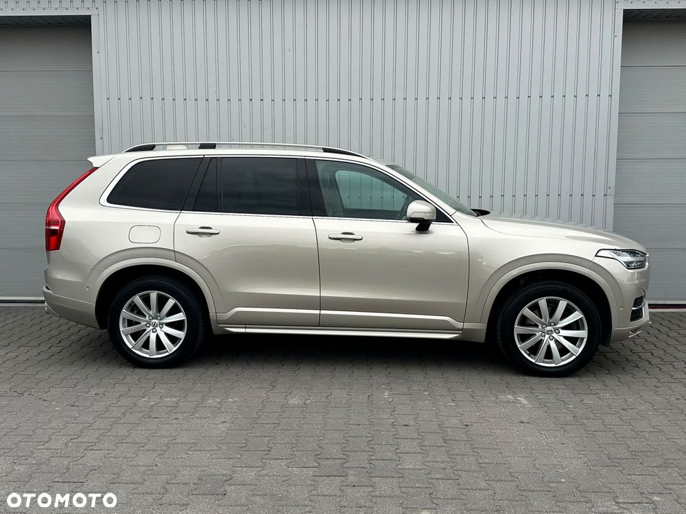 Volvo XC 90 D5 SCR AWD Momentum - 8