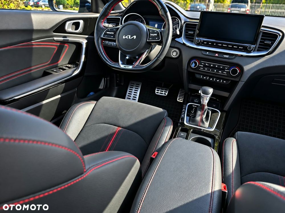 Kia ProCeed 1.6 T-GDI GT DCT - 15