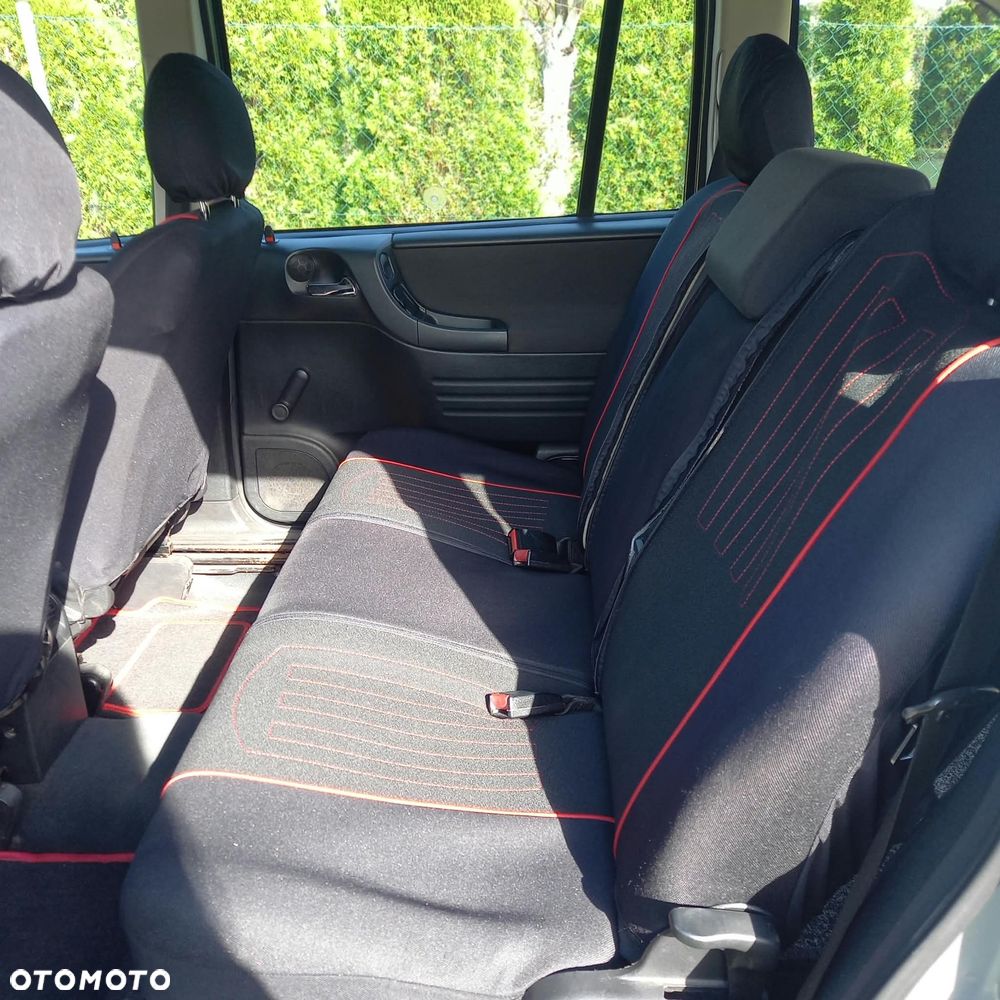 Opel Zafira 2003 photo 3