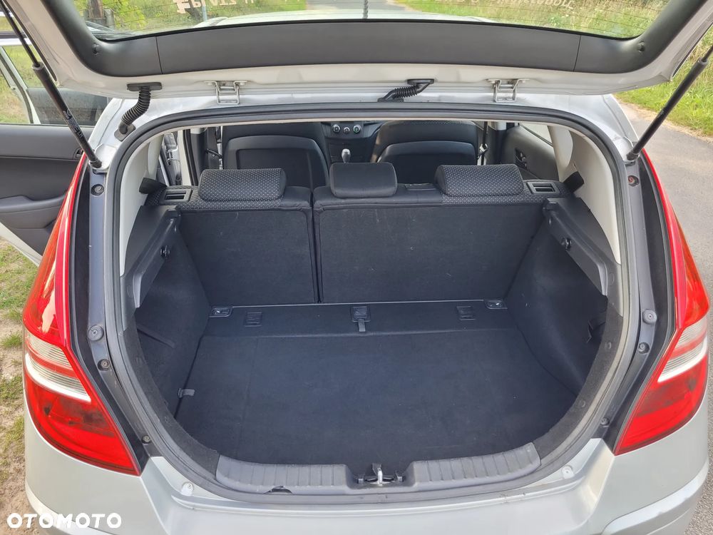 Hyundai i30 1.4 FIFA WM Edition - 8