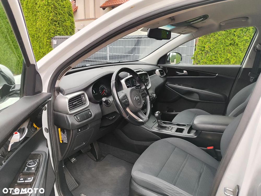 Kia Sorento - 9