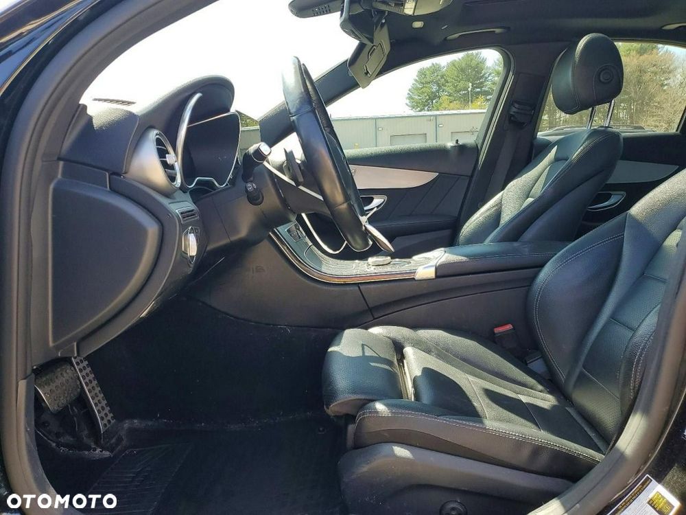 Mercedes-Benz Klasa C 300 4Matic 9G-TRONIC AMG Line - 7