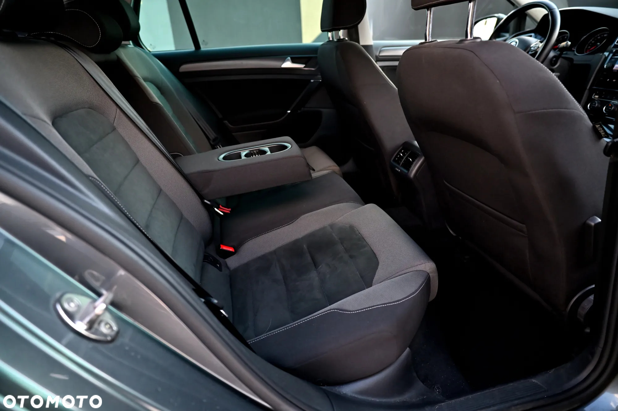 Volkswagen Golf Variant 1.5 TSI OPF R-Line - 26