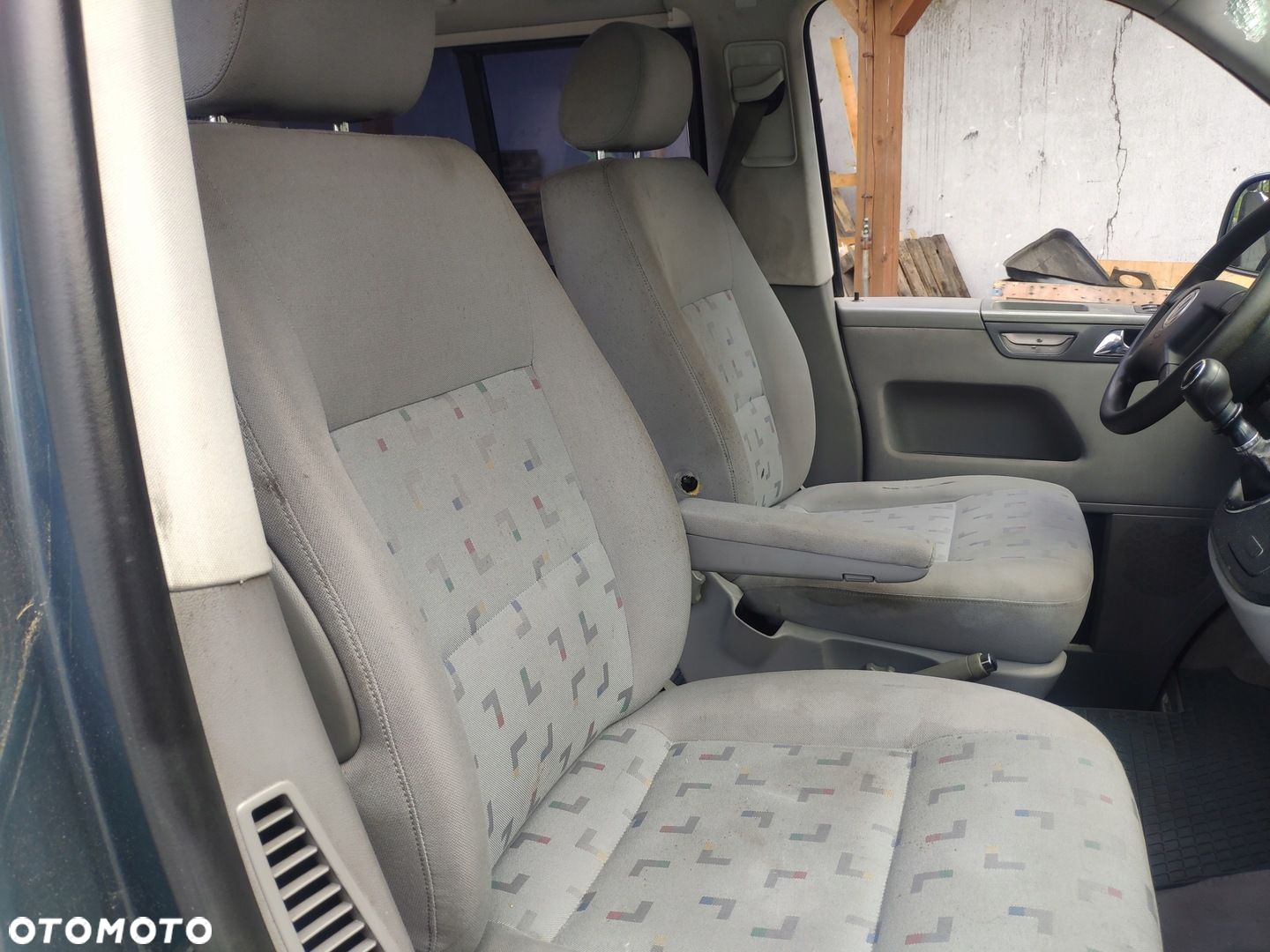 VW TRANSPORTER T5 MULTIVAN WNĘTRZE ŚRODEK KANAPA - 8