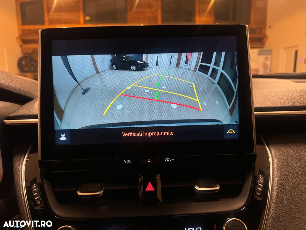 Toyota Corolla Cross Hybrid 2.0 VVT-i Team Deutschland - 20