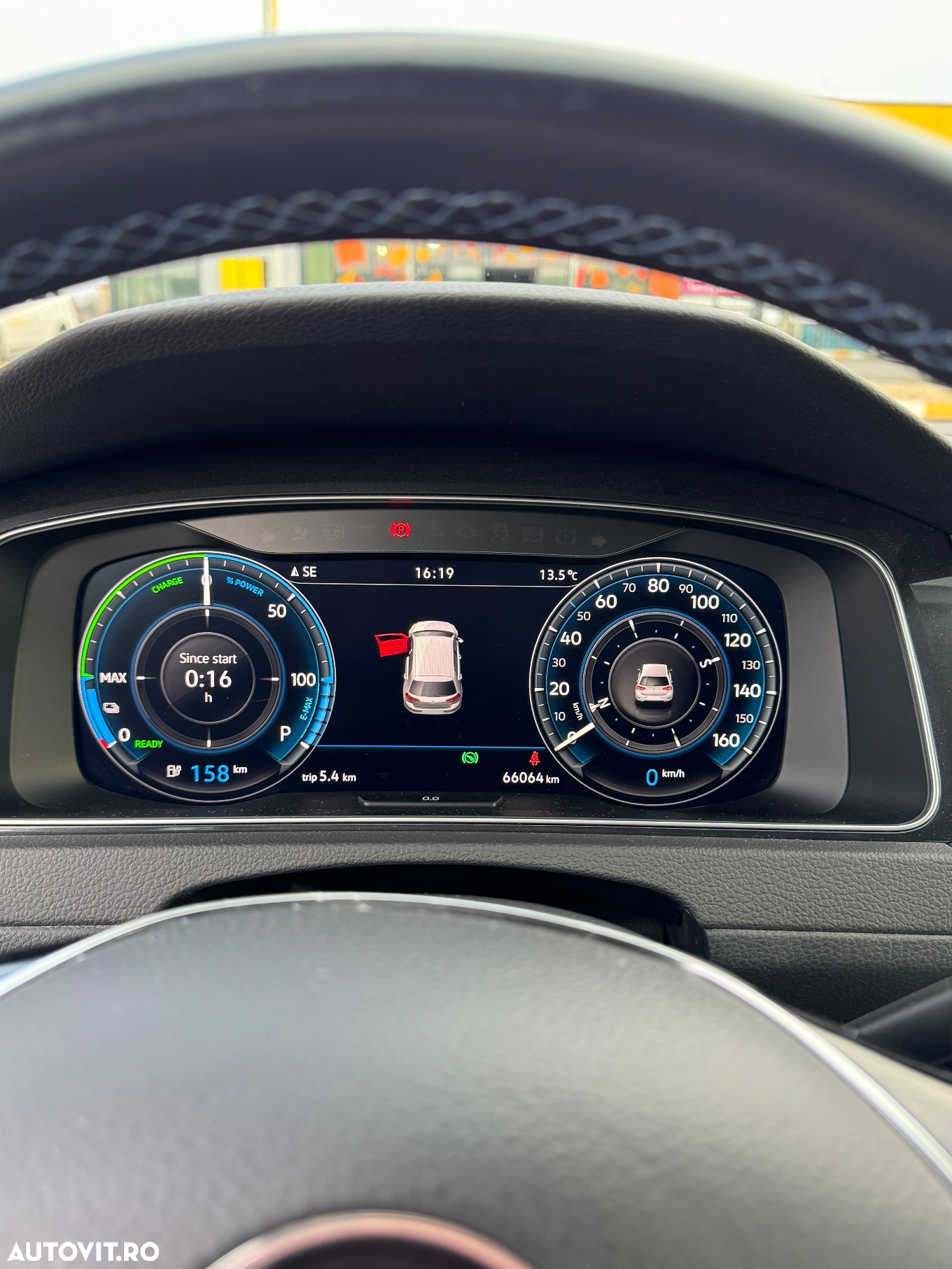 Volkswagen Golf e-Golf - 16
