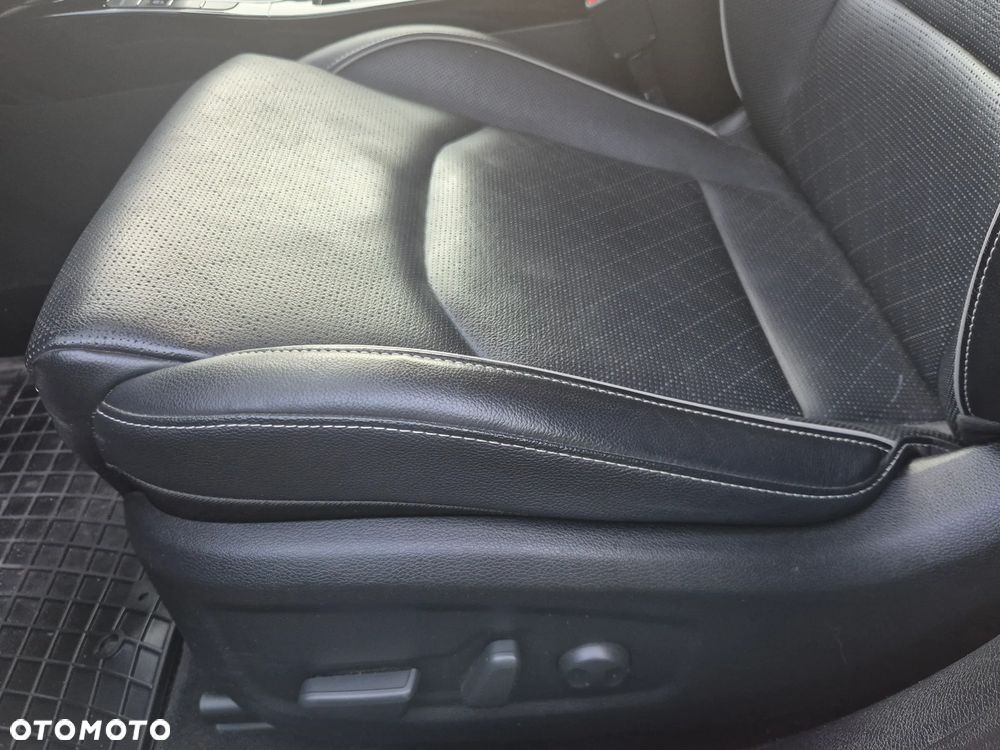 Kia XCeed 1.5 T-GDI L Business Line DCT - 16