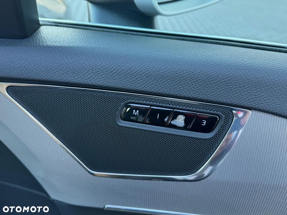 Volvo XC 90 D5 AWD Inscription 7os - 24