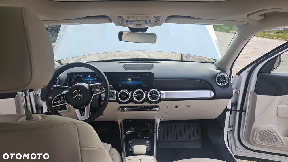 Mercedes-Benz GLB - 23