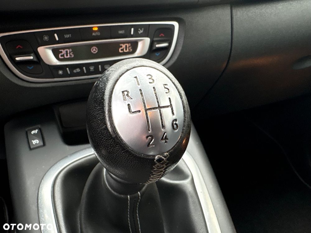 Renault Scenic 1.5 dCi Expression - 17