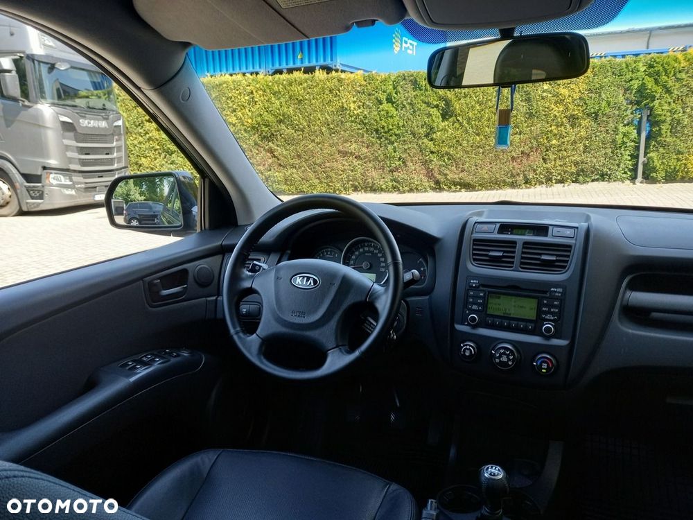 Kia Sportage 2.0 2WD Champ - 27