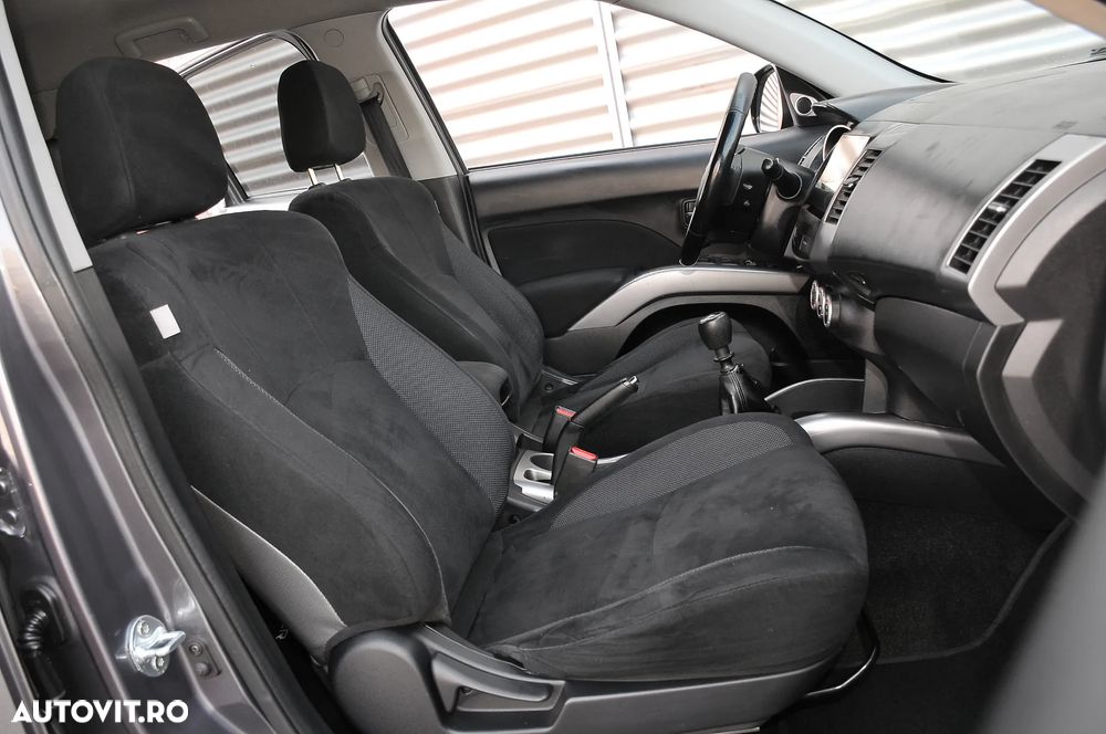 Mitsubishi Outlander 2.0 DI-D Instyle - 13