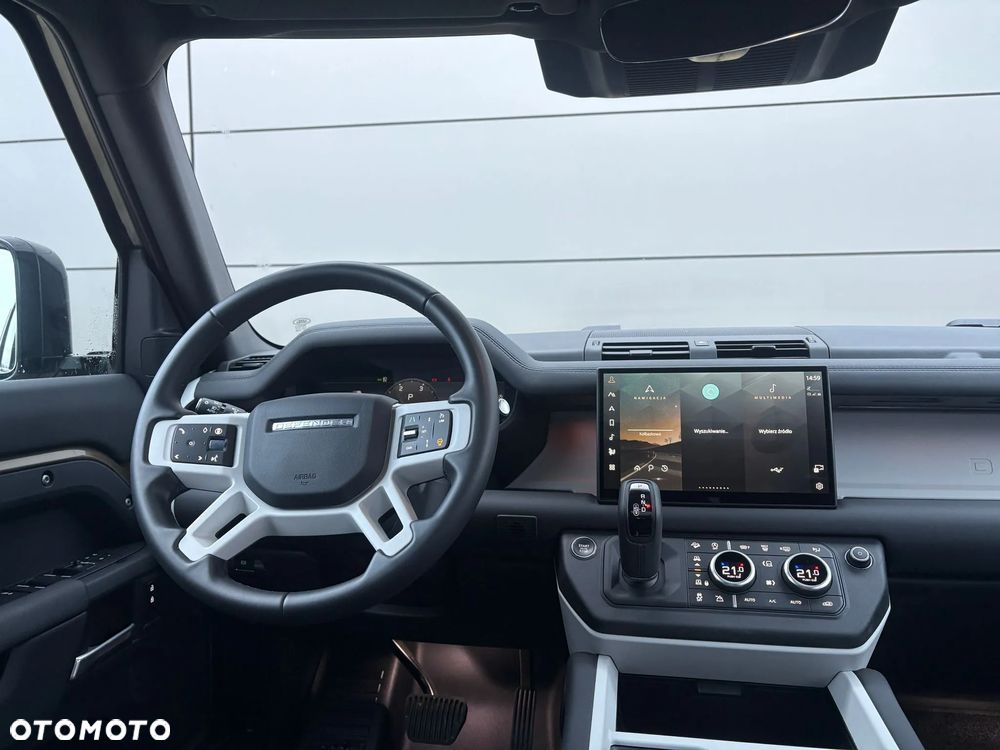 Land Rover Defender - 9