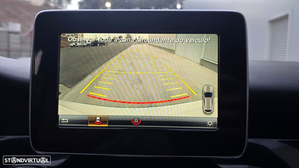 Mercedes-Benz CLA 180 d Shooting Brake - 30