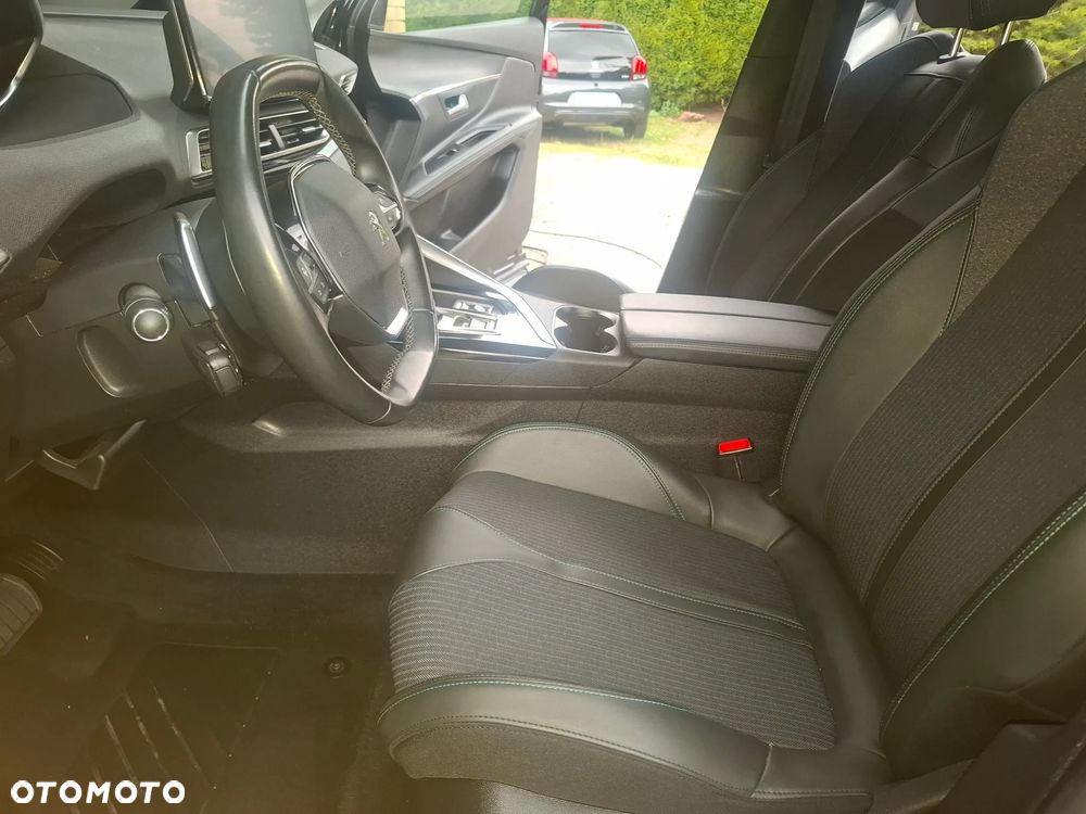 Peugeot 3008 1.2 PureTech Allure S&S EAT8 - 10