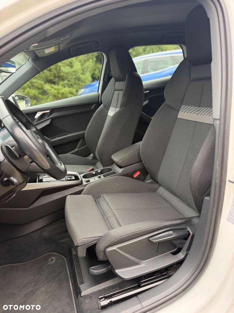 Audi A3 Sportback - 11