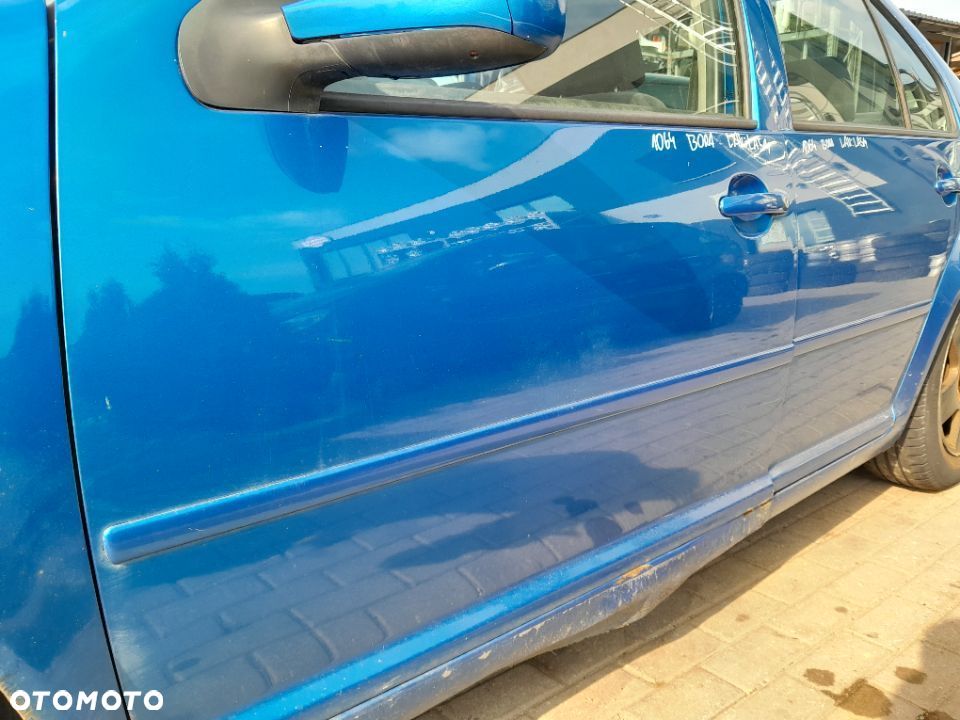 DRZWI LEWE PRZEDNIE VW BORA KOLOR: LA5M - 2