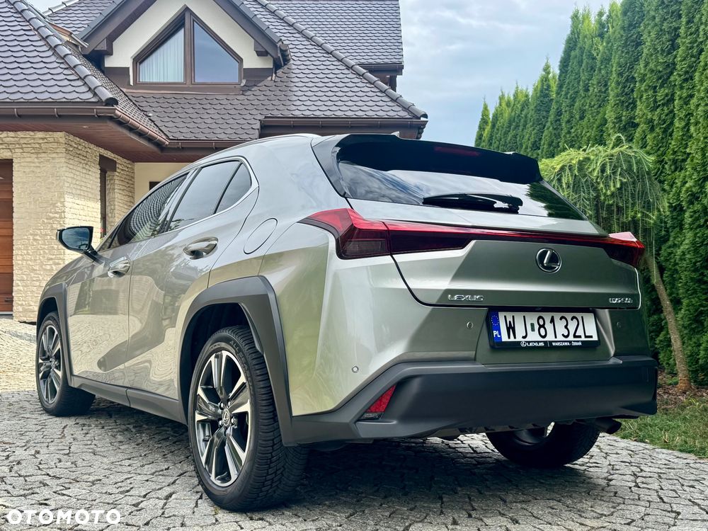 Lexus UX 250h F Sport 2WD - 6