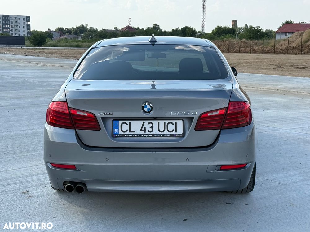 BMW Seria 5 525d xDrive AT - 2