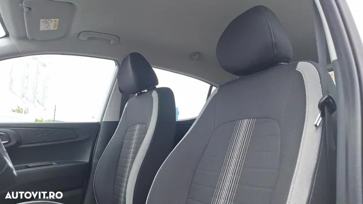 Hyundai i10 - 11