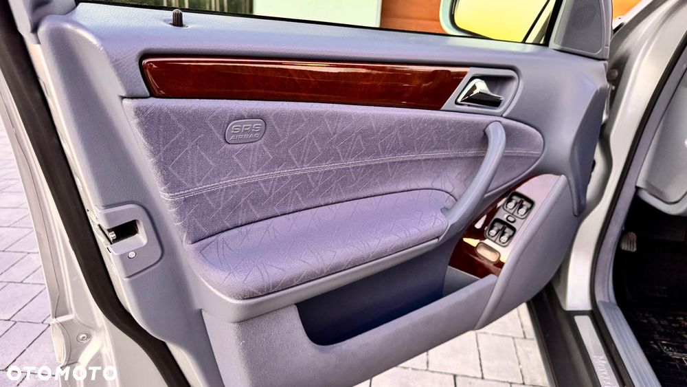 Mercedes-Benz Klasa C - 11