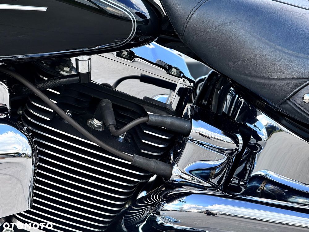 Harley-Davidson Softail Heritage Classic - 26
