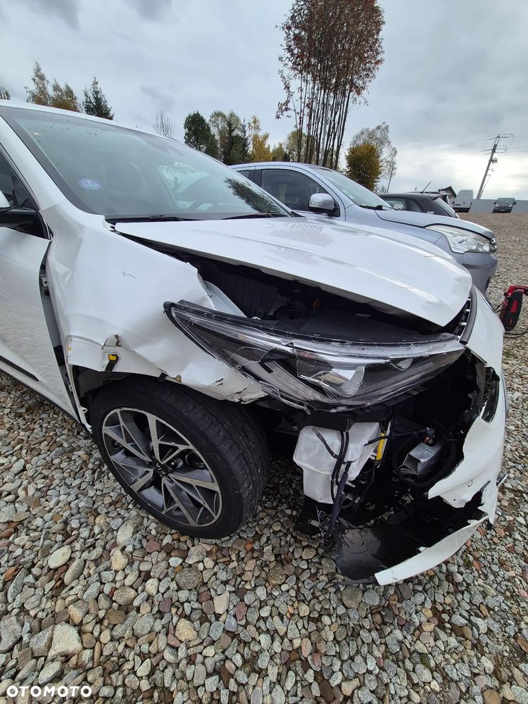 Kia Niro 1.6 GDI Hybrid L Business Line - 13