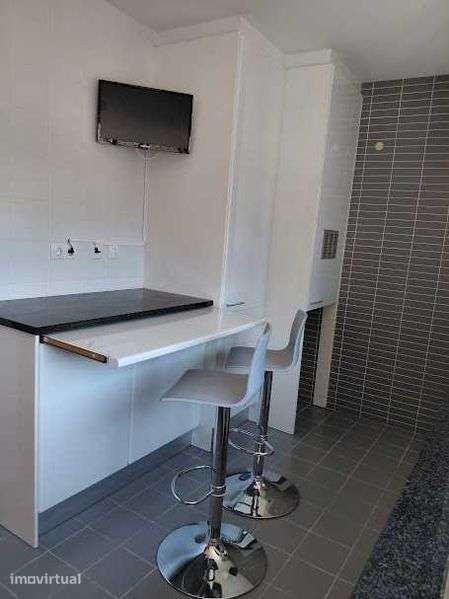 Apartamento T3 semi-novo- Alcobaça - centro histórico - Grande imagem: 4/12
