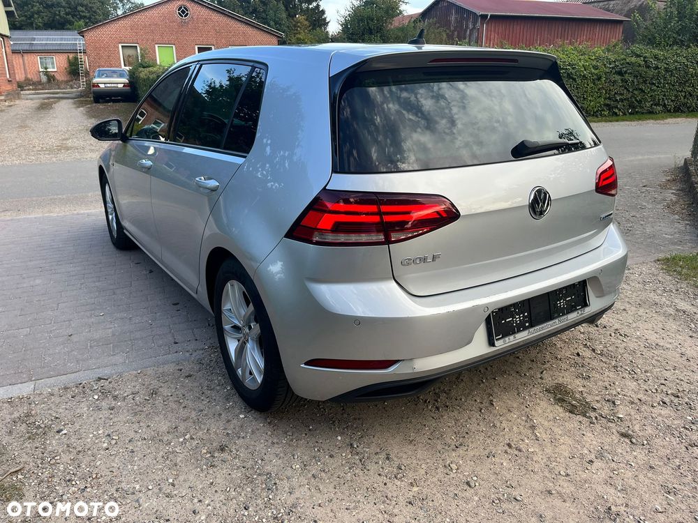 Volkswagen Golf 1.5 TSI BlueMotion ACT Comfortline - 5