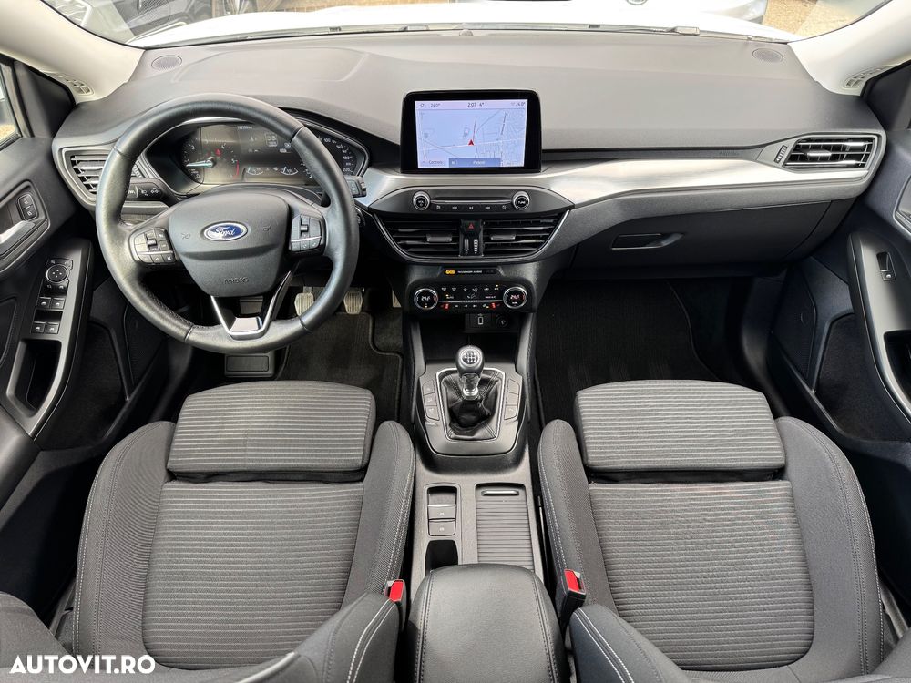 Ford Focus 1.5 EcoBlue Start-Stopp-System TITANIUM - 29