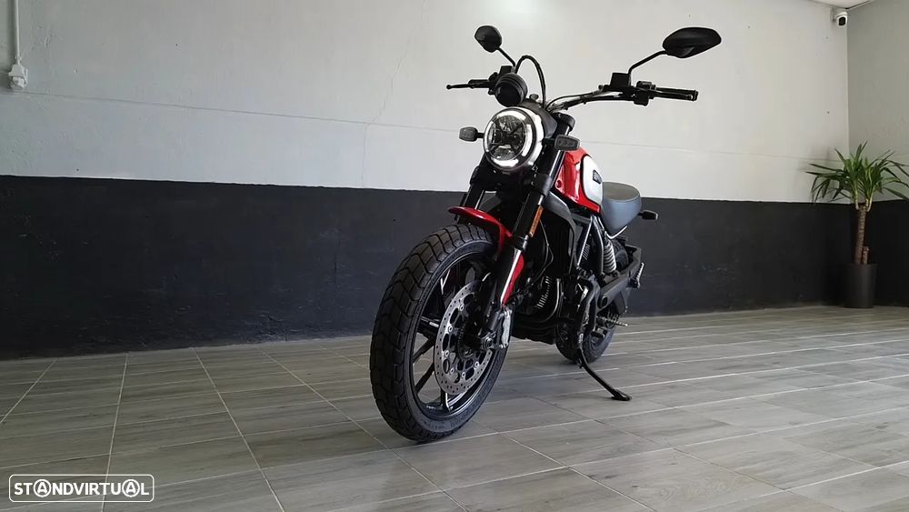 Ducati Scrambler Icon Red - 6