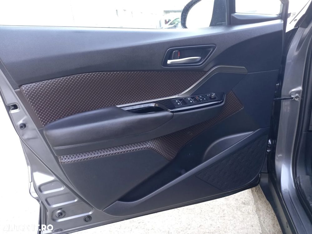 Toyota C-HR - 18
