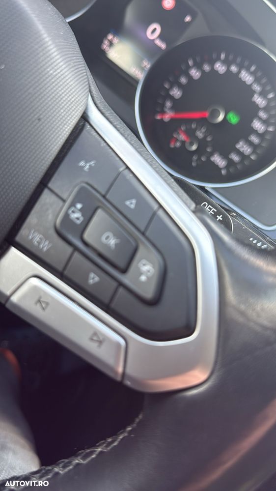 Volkswagen Passat - 16